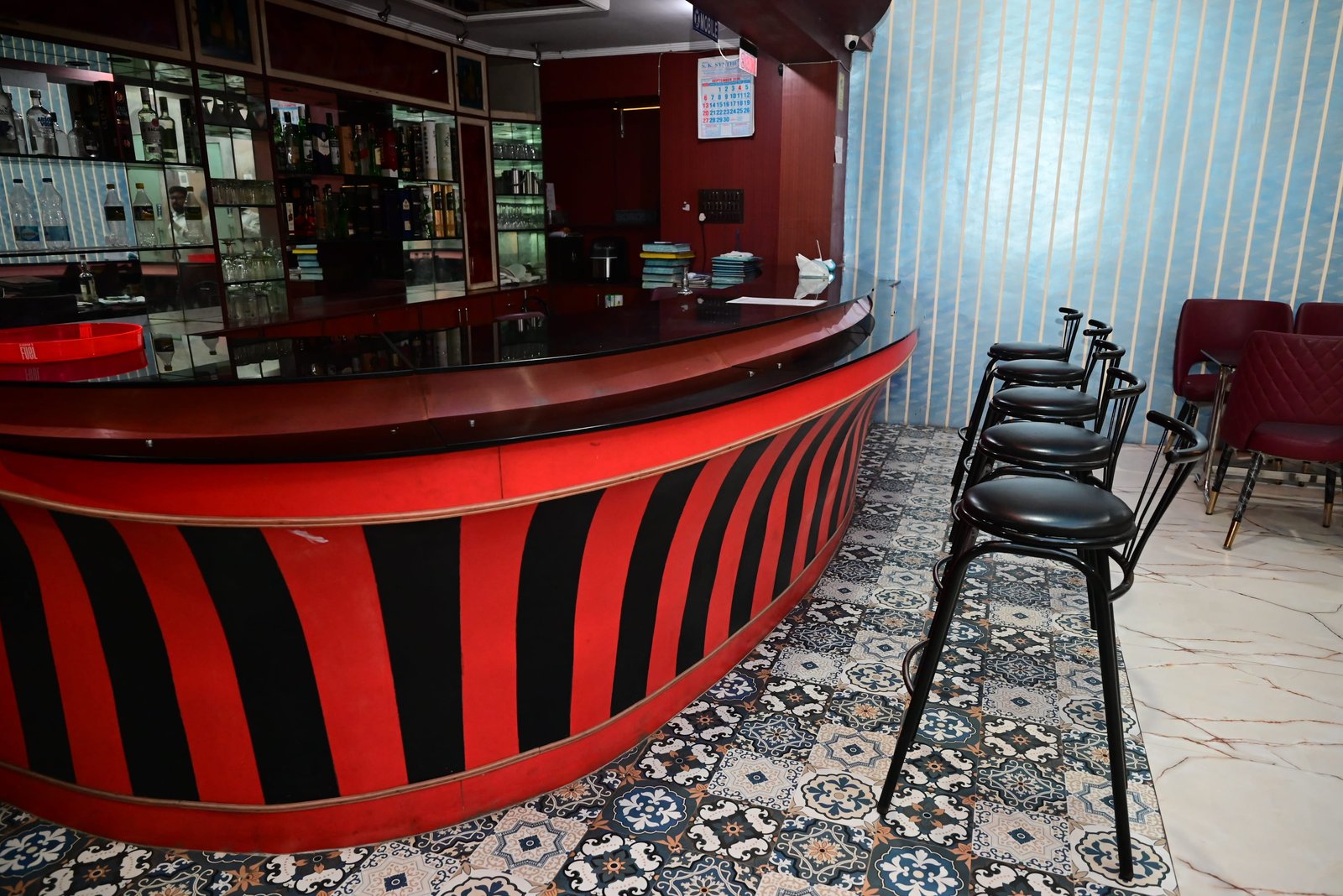 Bar cum Restaurant